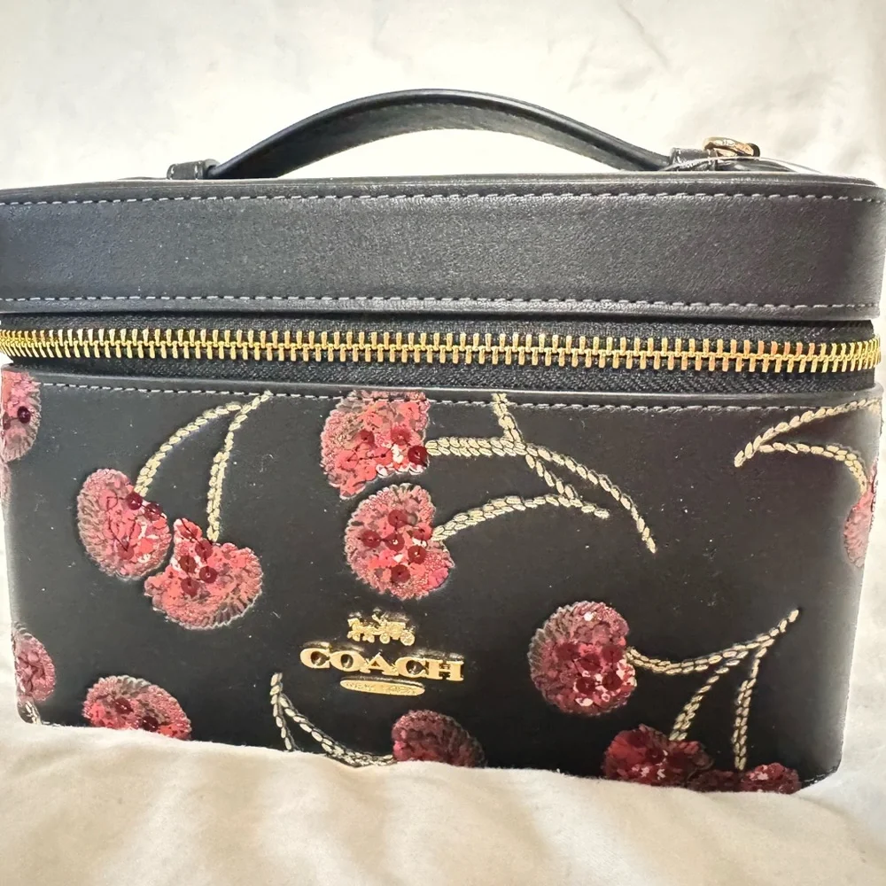 Coach leather cosmetic case black with red cherry's, interior mirror‎ NWT